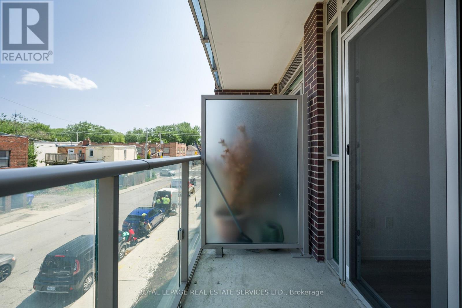 #131 156 LOGAN AVENUE - 22
