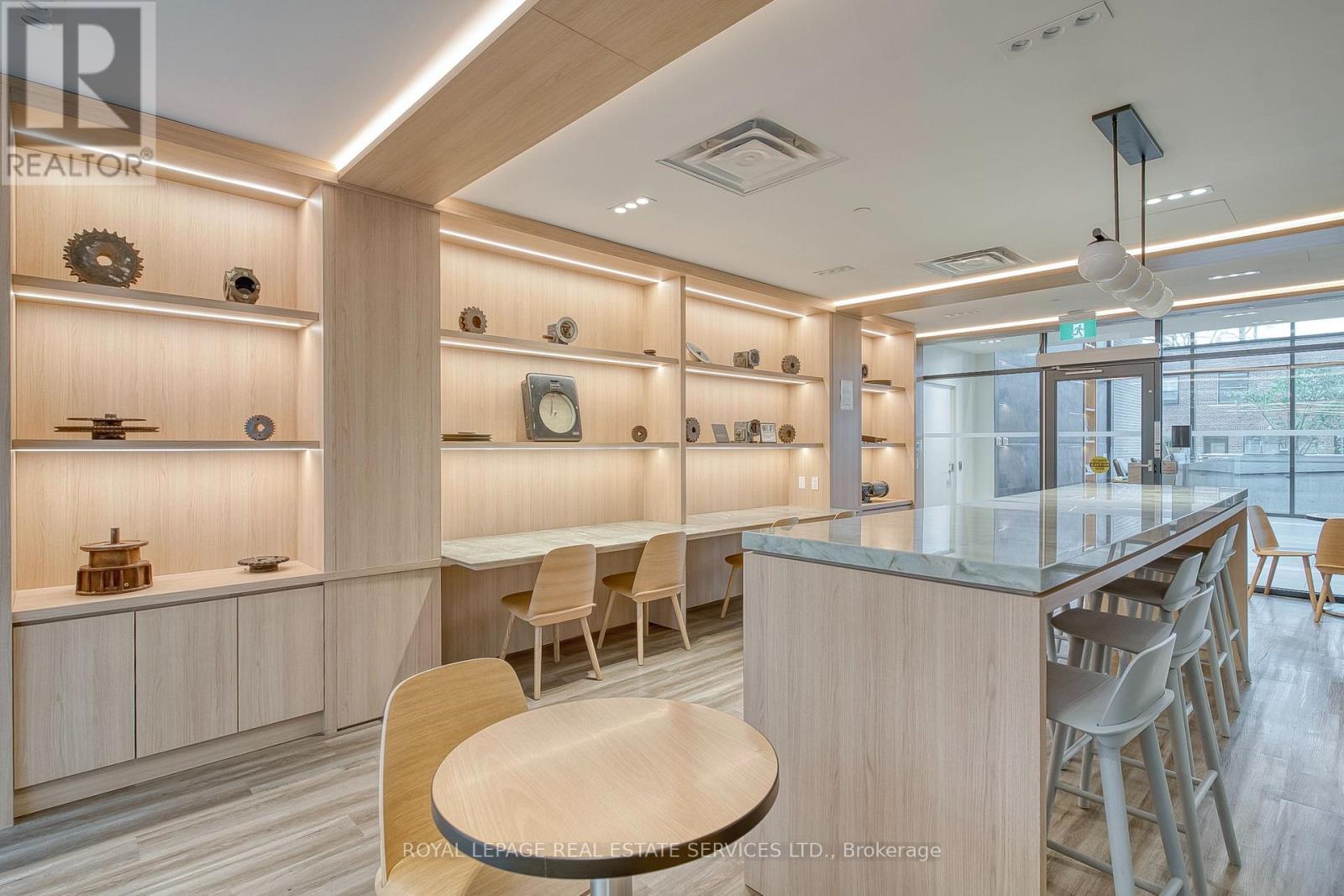 #131 156 LOGAN AVENUE - Image 28
