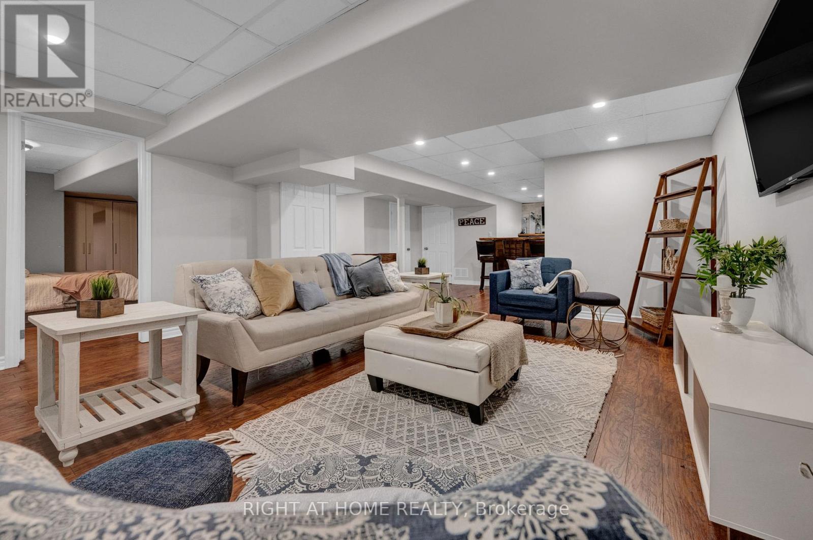 75 AUBURN LANE - Image 32