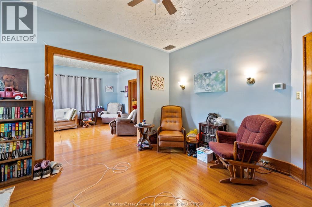 56 WIGLE - Image 10