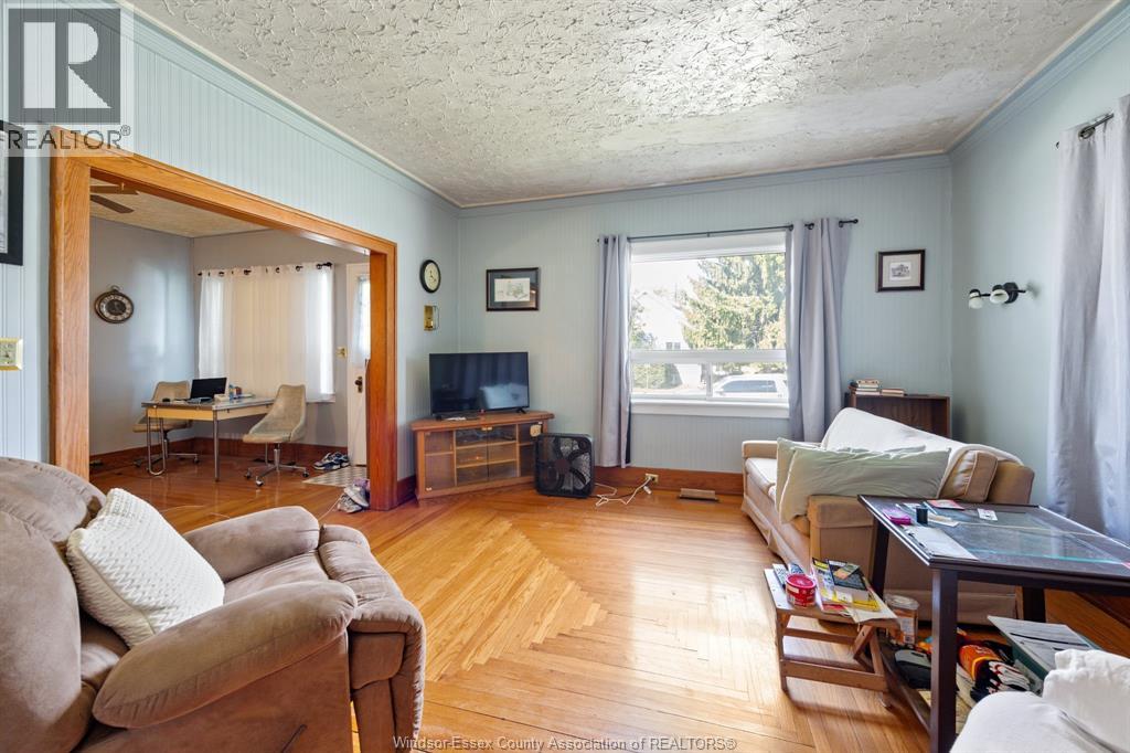 56 WIGLE - Image 5