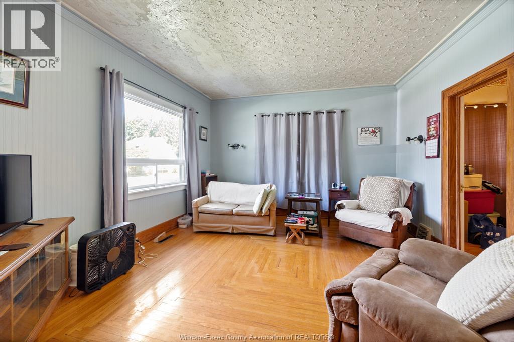56 WIGLE - Image 6