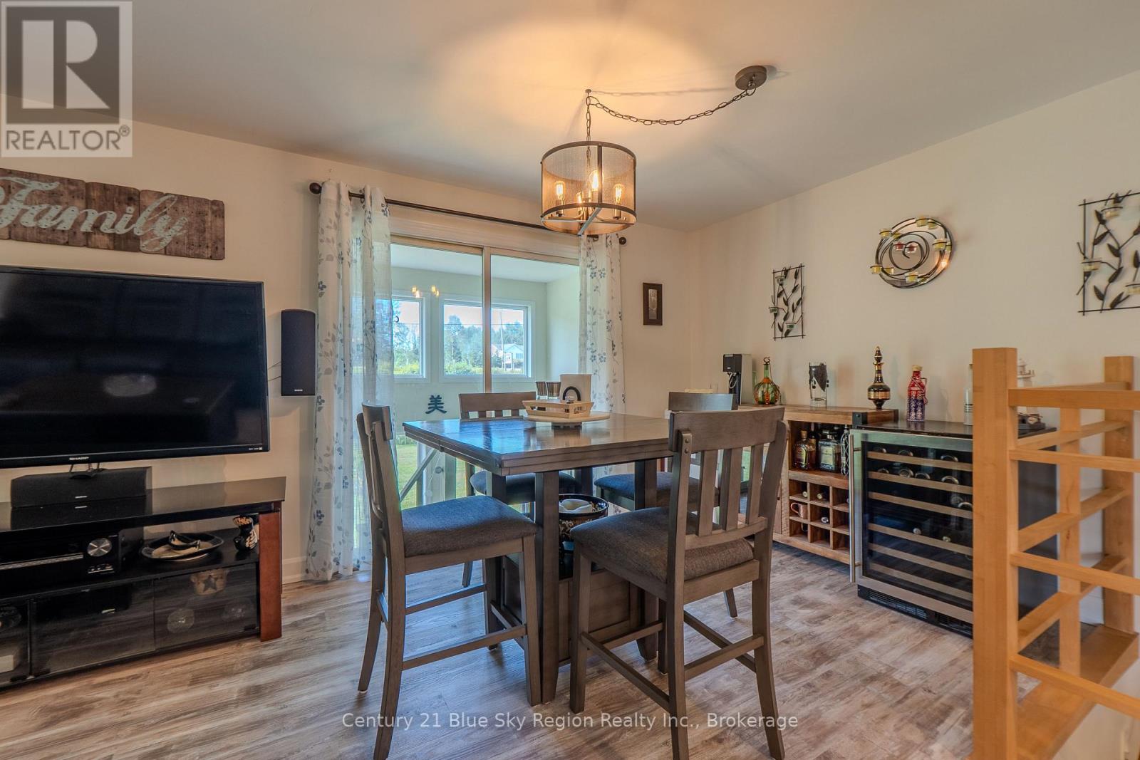 2574 HIGHWAY 17 E - 18
