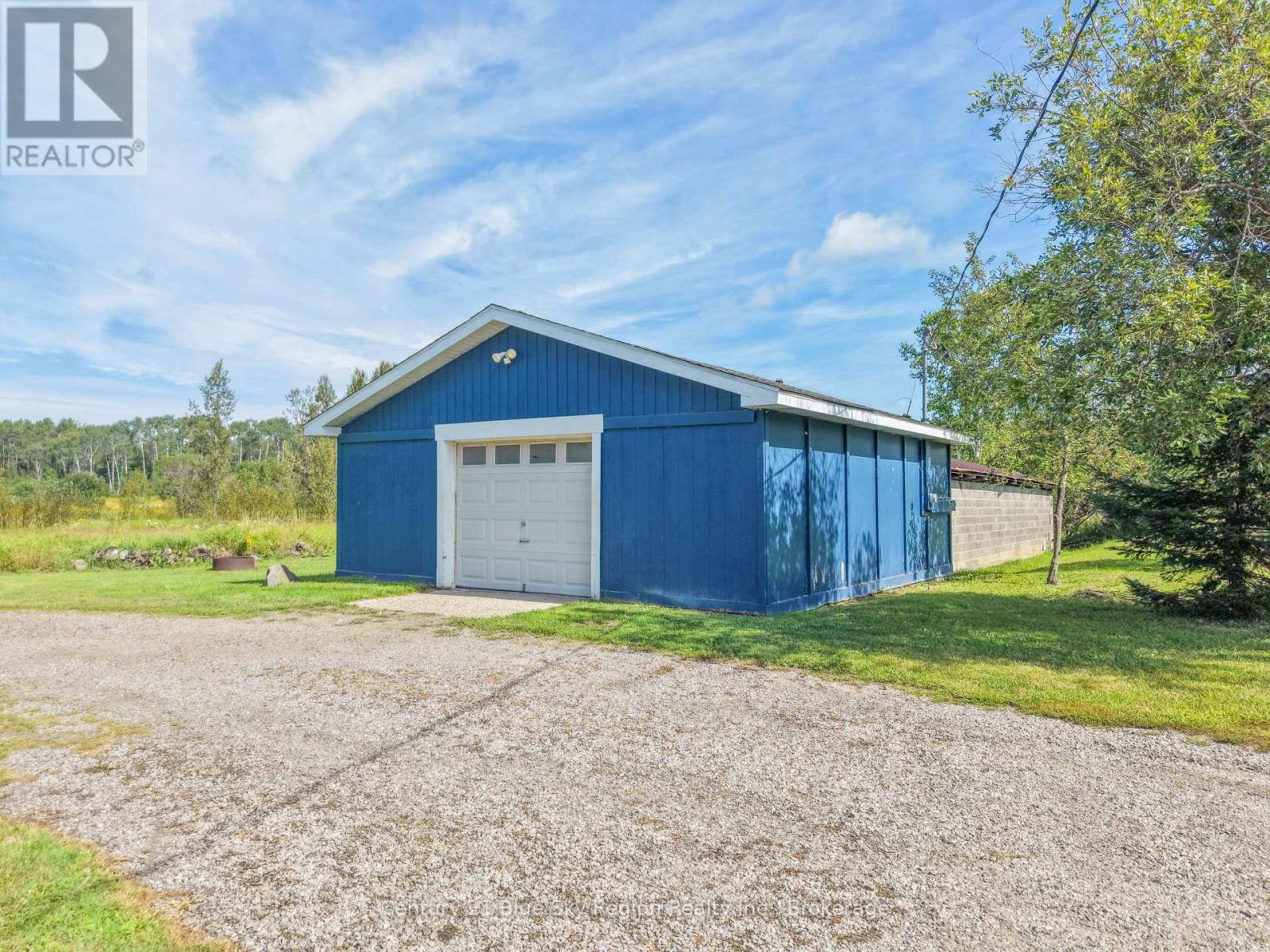 2574 HIGHWAY 17 E - Image 42