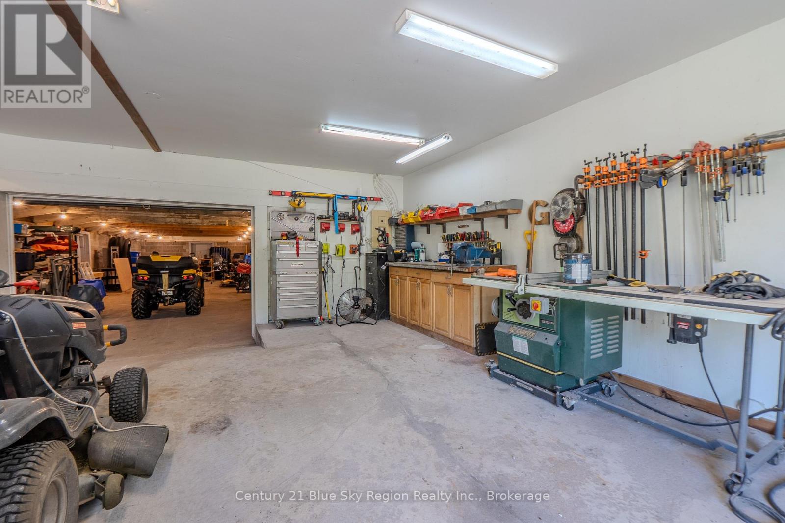 2574 HIGHWAY 17 E - Image 44