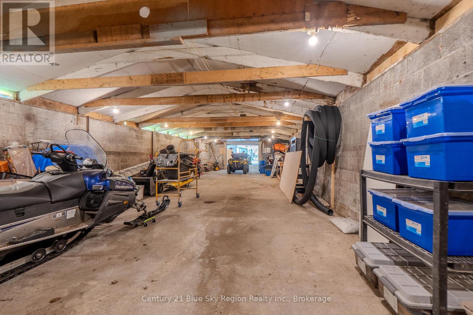 2574 HIGHWAY 17 E - 47