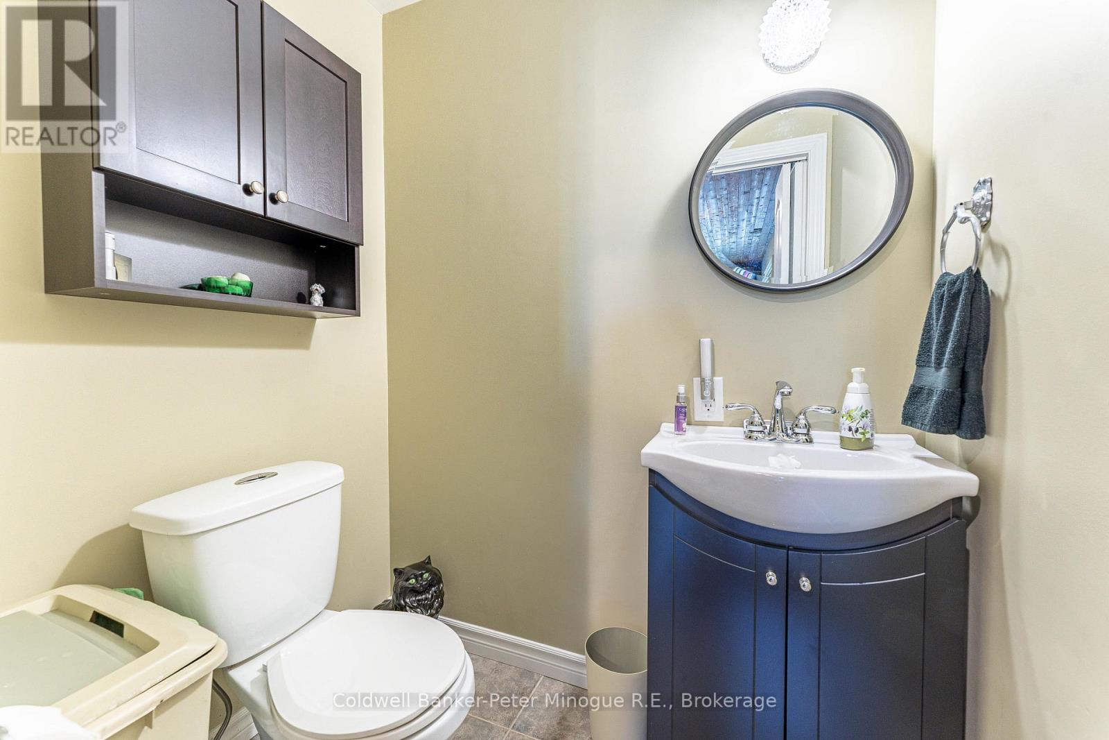 49 CATHERINE DRIVE - 38
