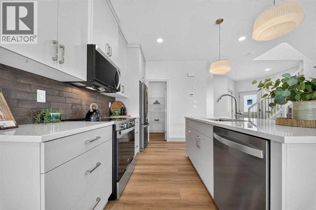 8637 24 Avenue - Image 12