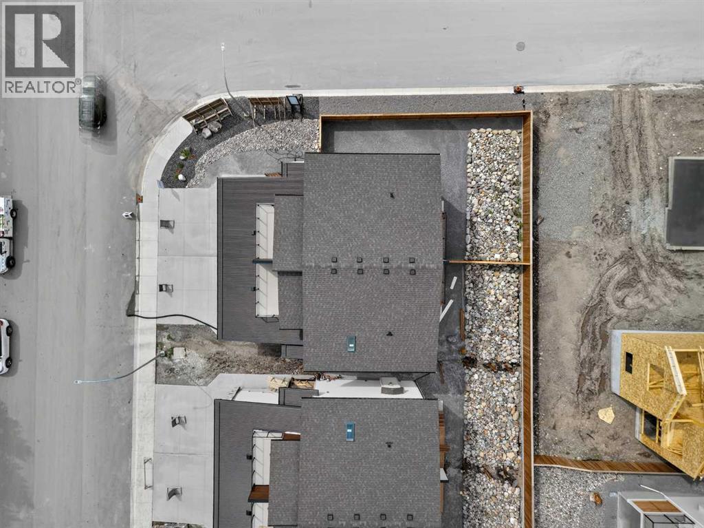 8637 24 Avenue - 49