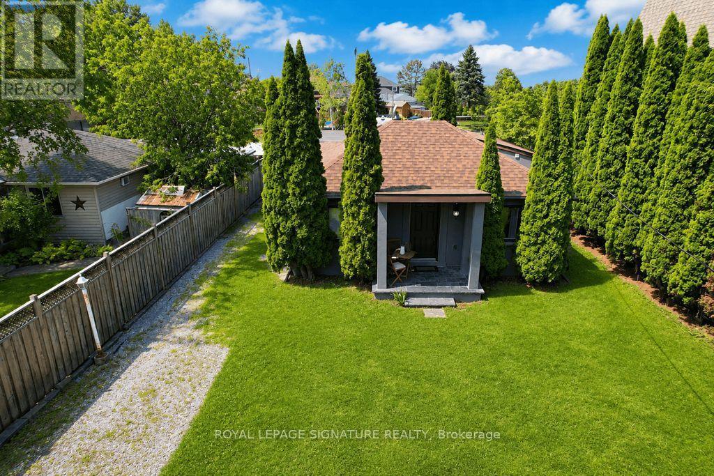 606 LAKE DRIVE S - 1