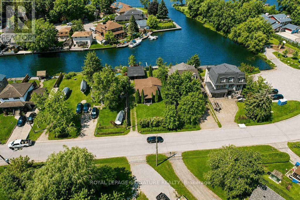 606 LAKE DRIVE S - 30