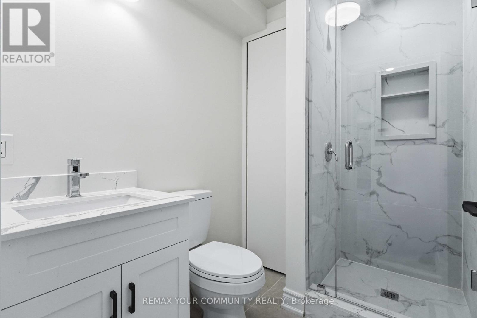 924 HELEN STREET - Image 17
