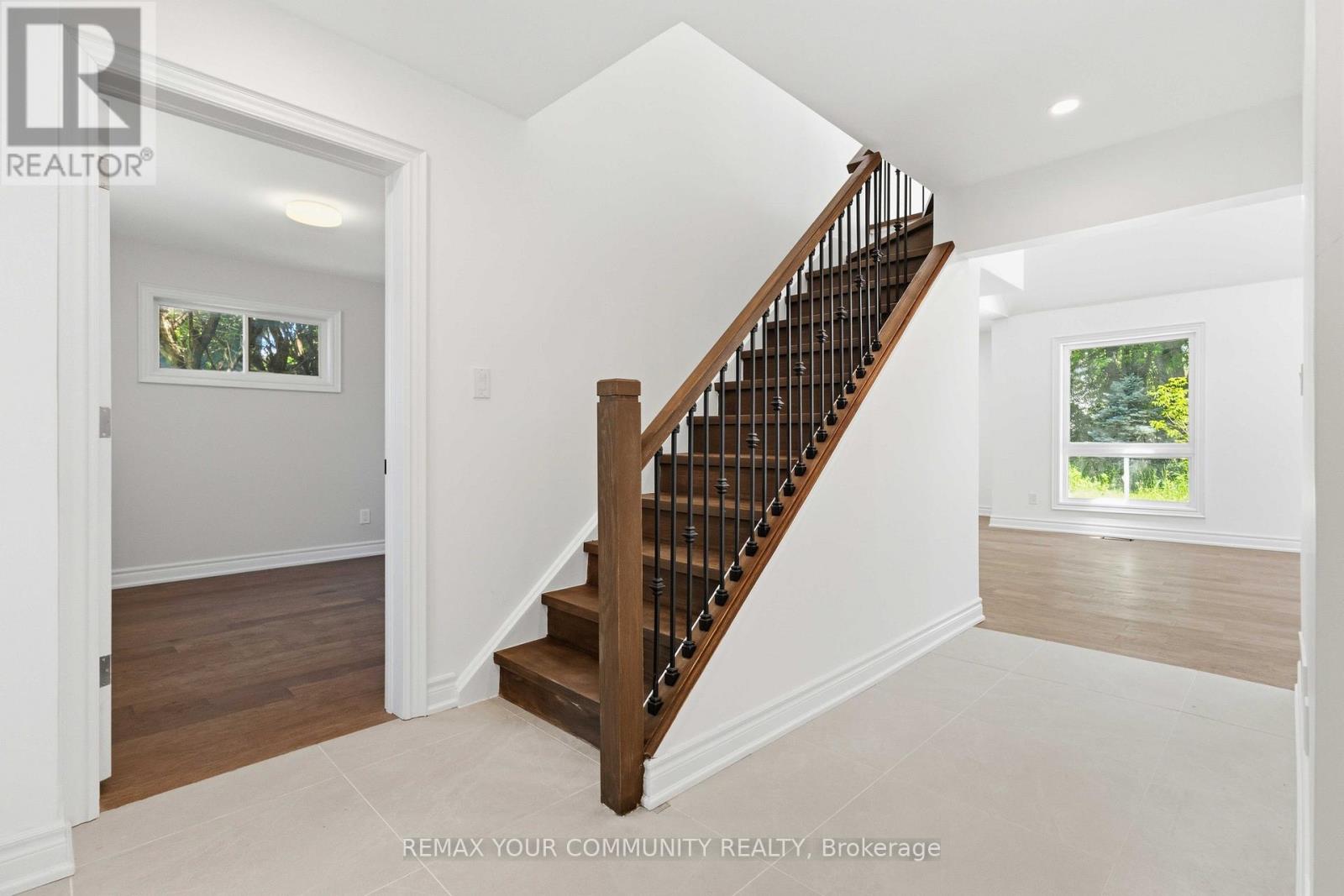 924 HELEN STREET - 20