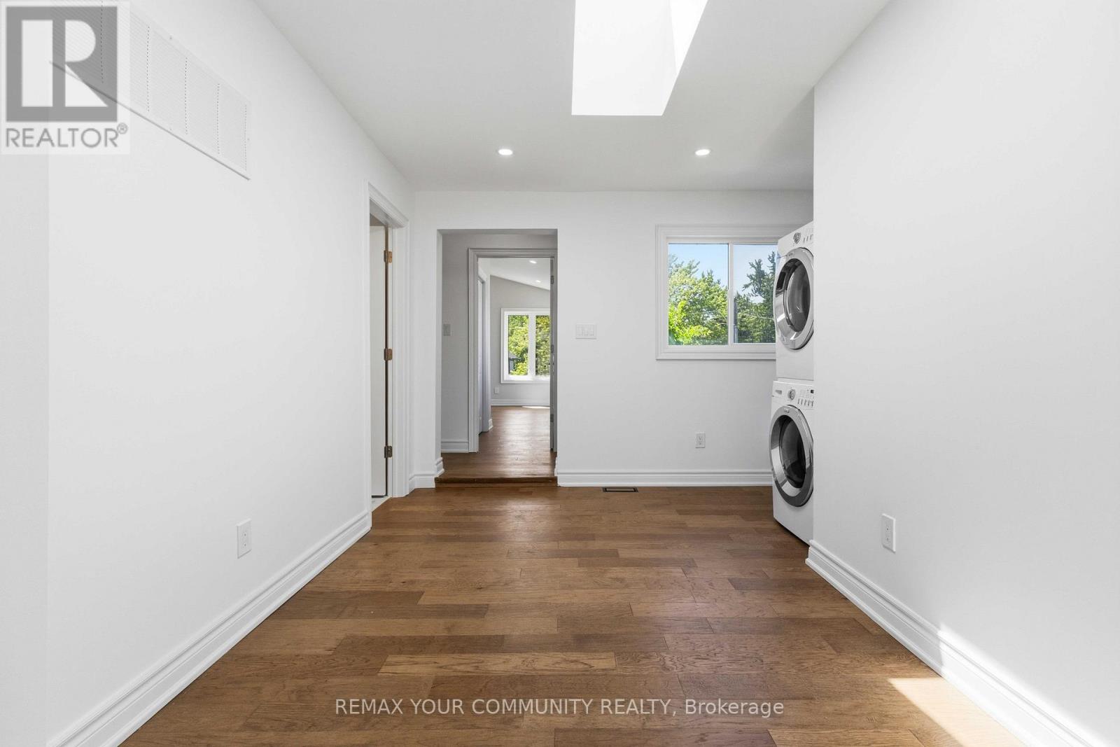 924 HELEN STREET - Image 24