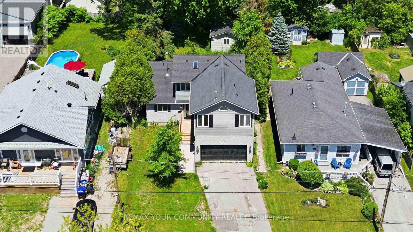 924 HELEN STREET - Image 38