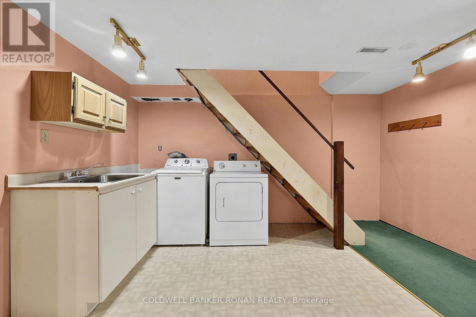 43 ALEXANDER STREET - 20