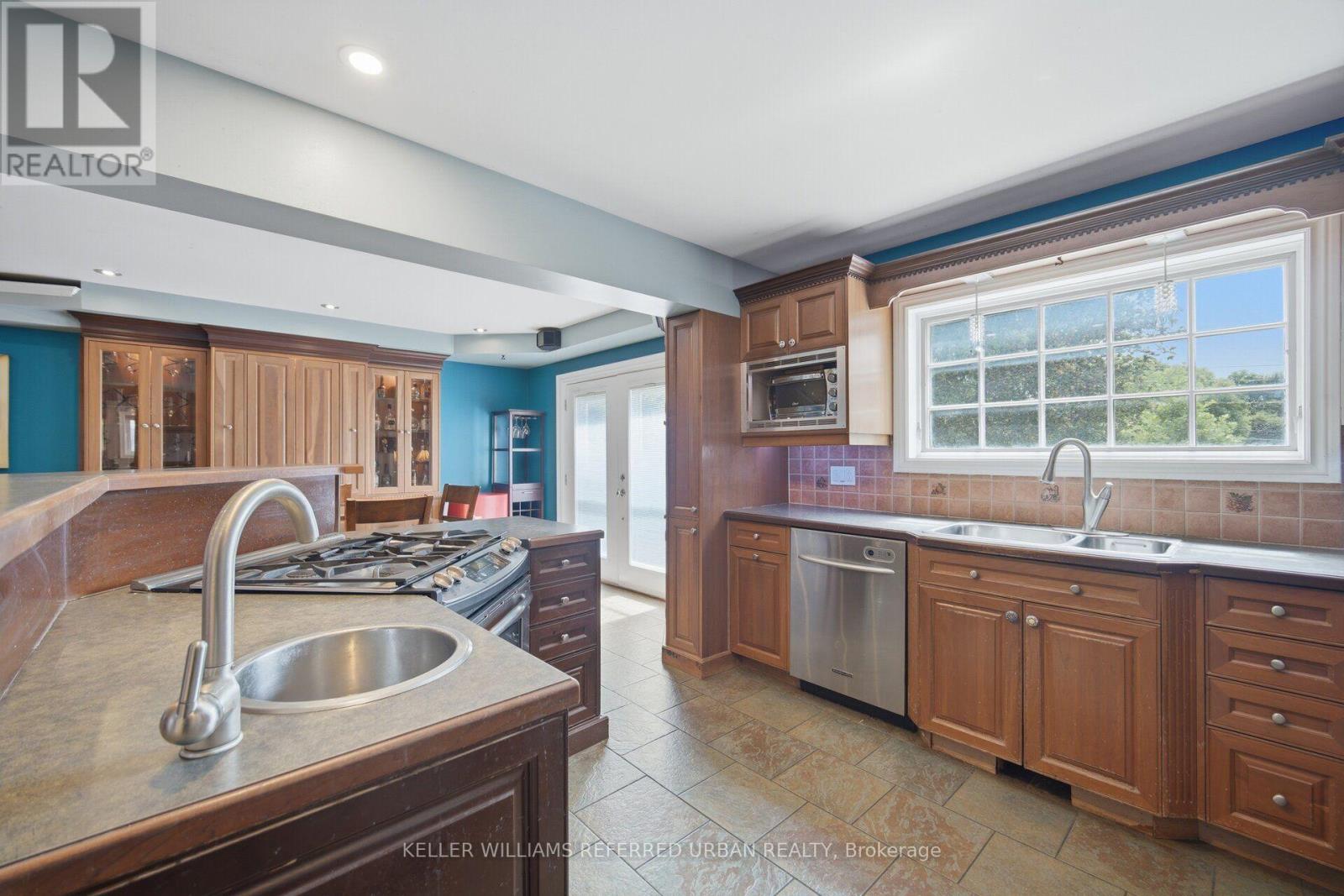 82 EASTMAN CRESCENT - Image 10