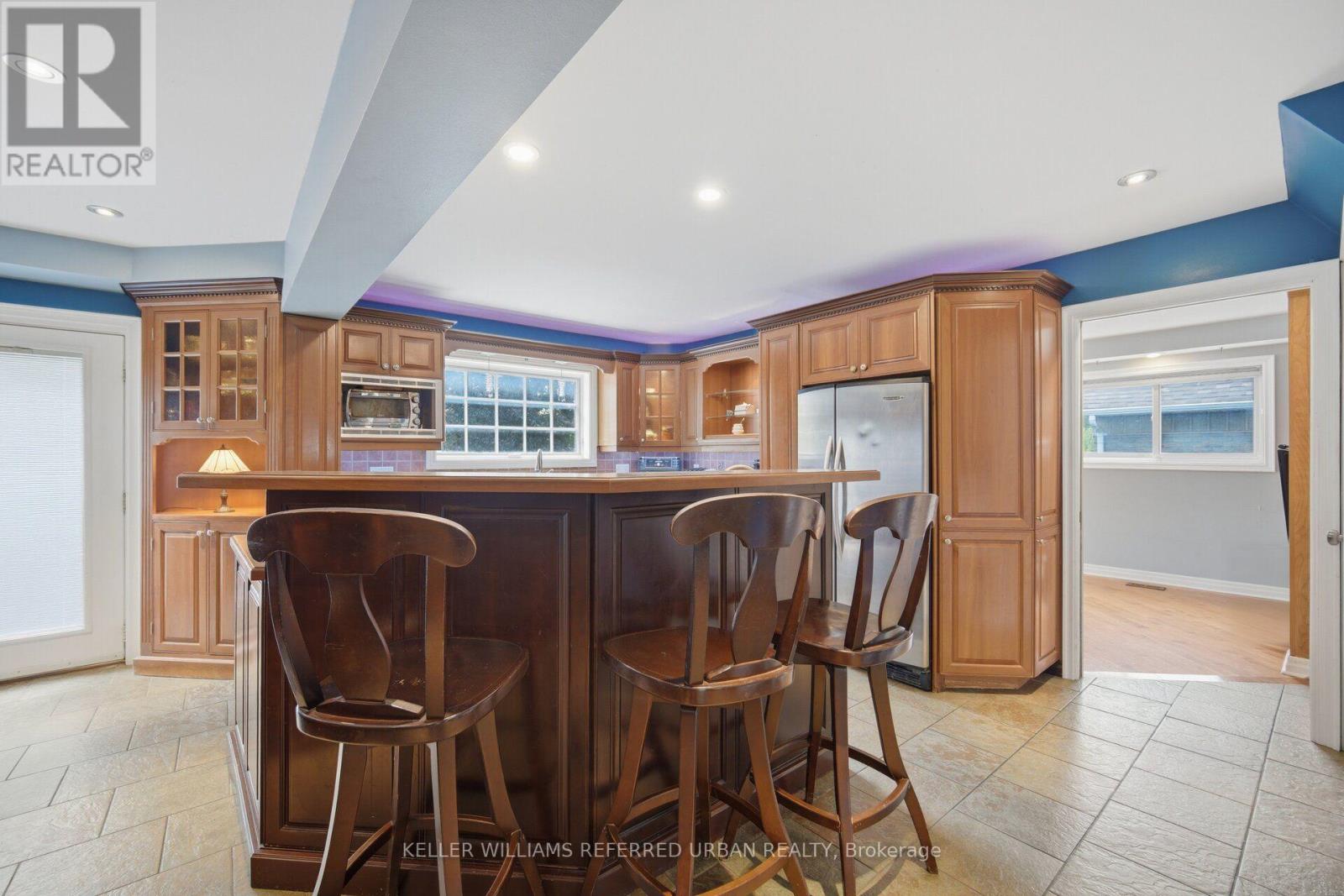 82 EASTMAN CRESCENT - Image 11