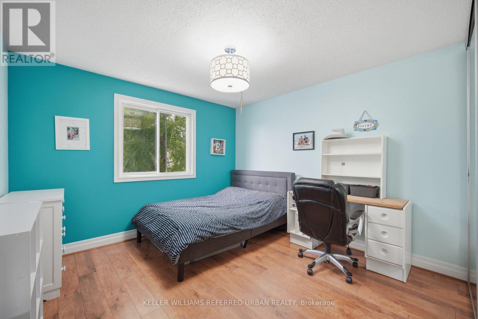 82 EASTMAN CRESCENT - 21