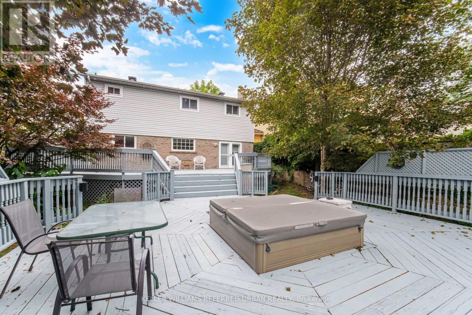 82 EASTMAN CRESCENT - 36