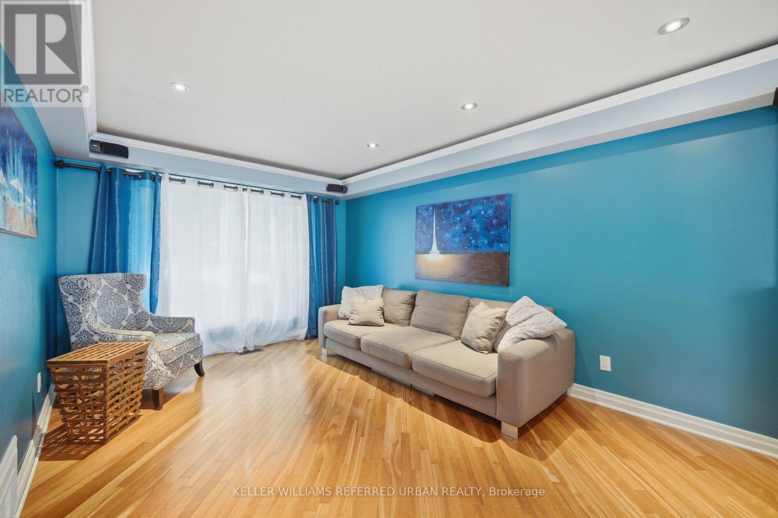 82 EASTMAN CRESCENT - Image 4