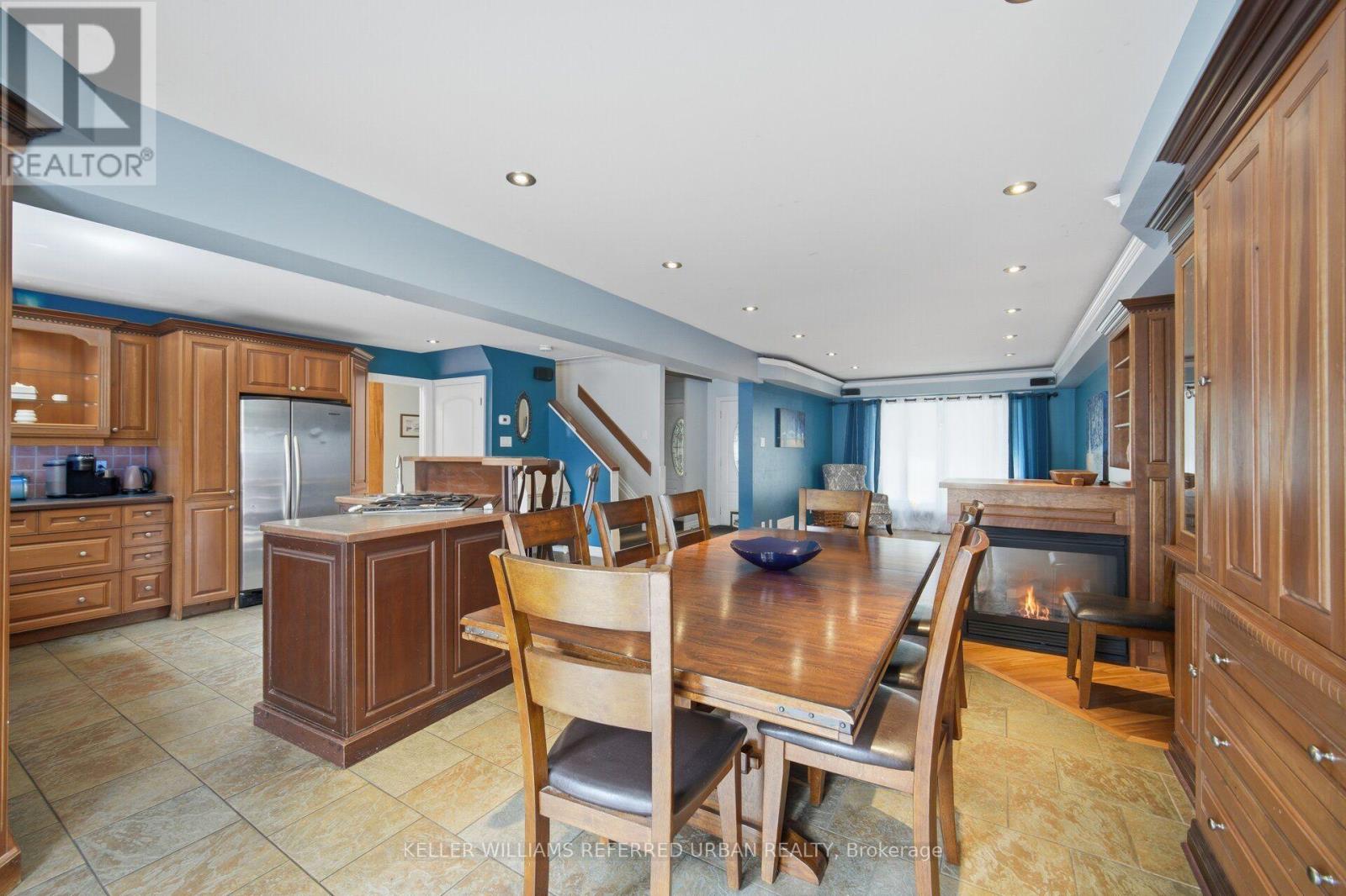 82 EASTMAN CRESCENT - 8