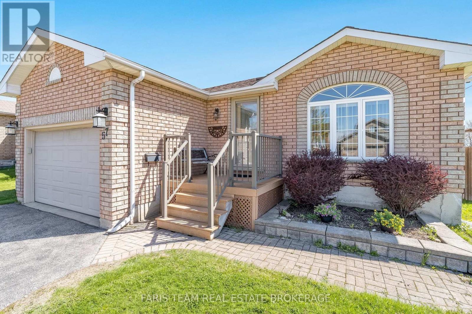 57 WESSENGER DRIVE - 4