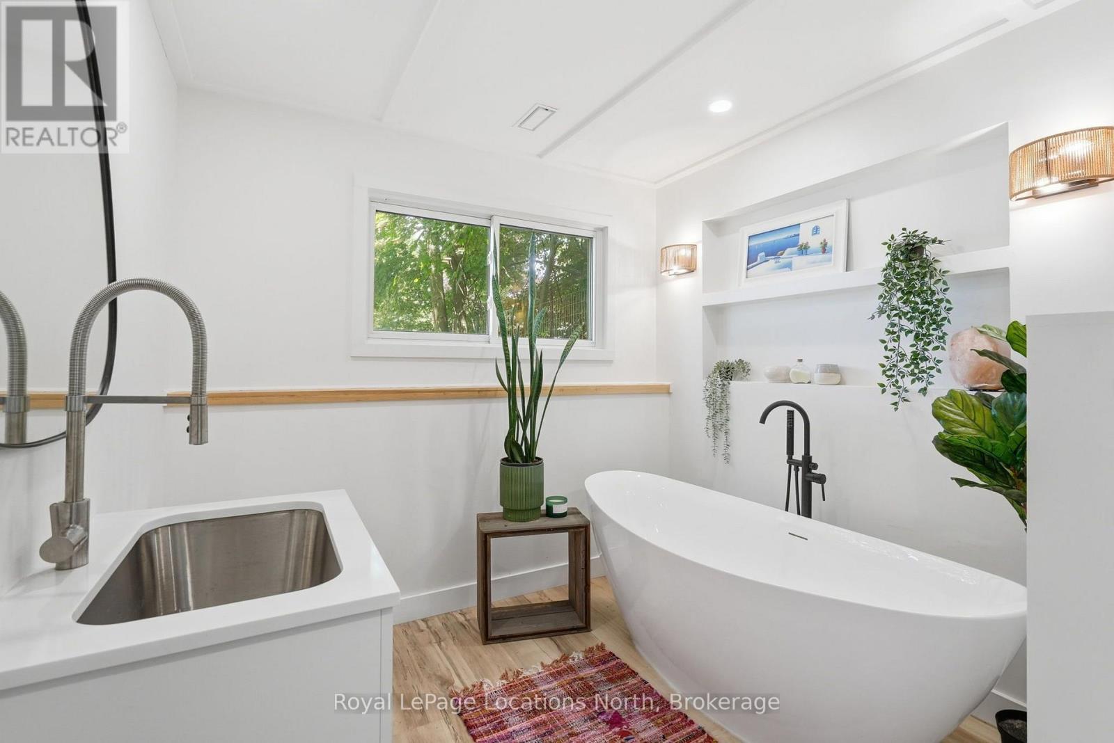 2595 6TH AVENUE W - Image 29