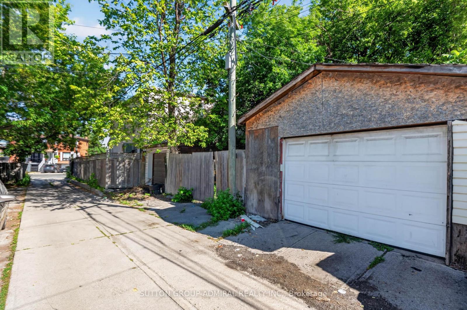 320 WESTON ROAD - 26
