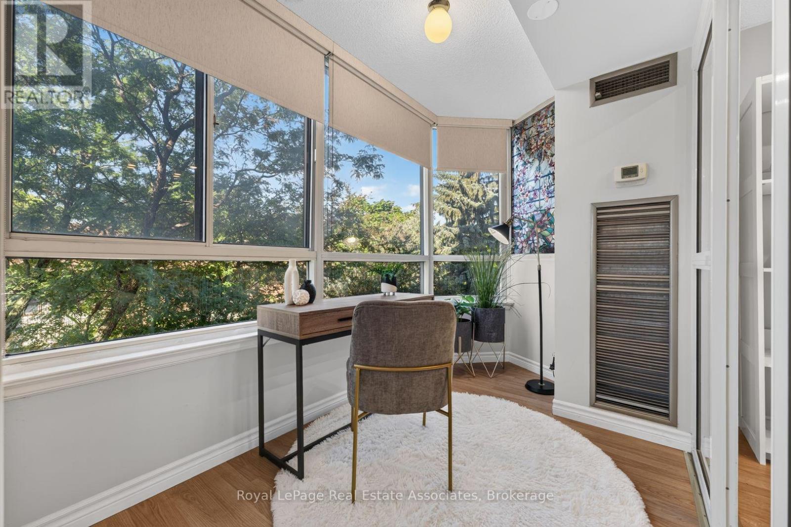 #221 1001 CEDARGLEN GATE - 17