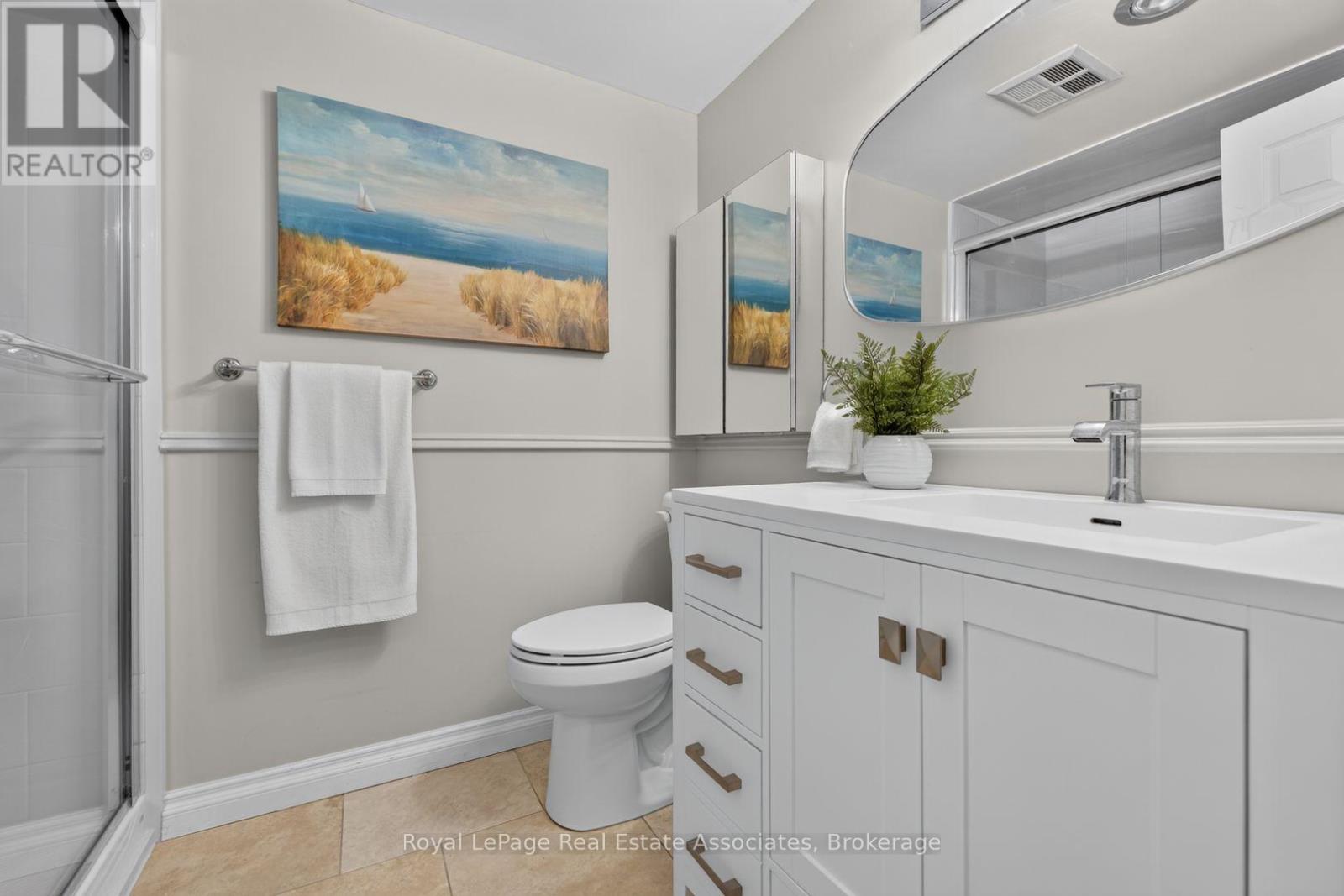 #221 1001 CEDARGLEN GATE - 20