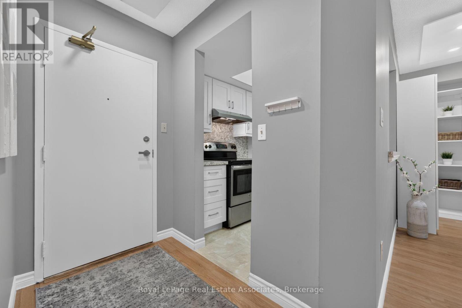 #221 1001 CEDARGLEN GATE - 21