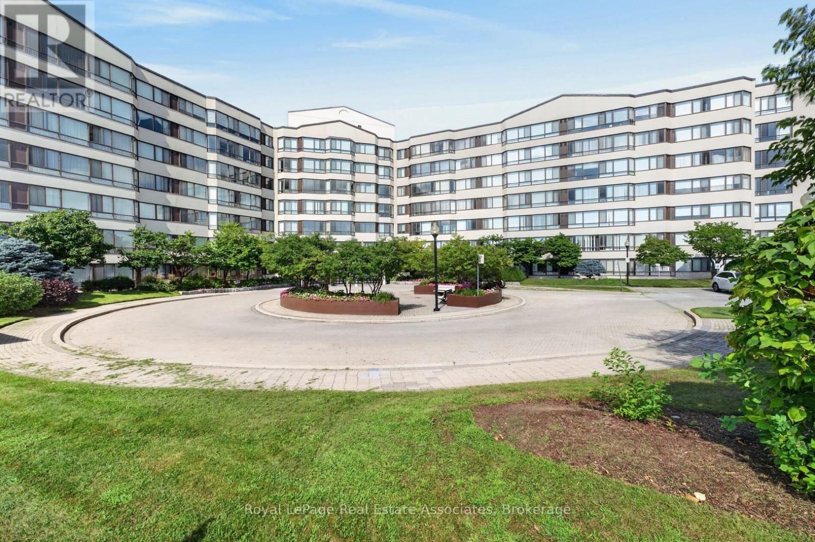 #221 1001 CEDARGLEN GATE - 25