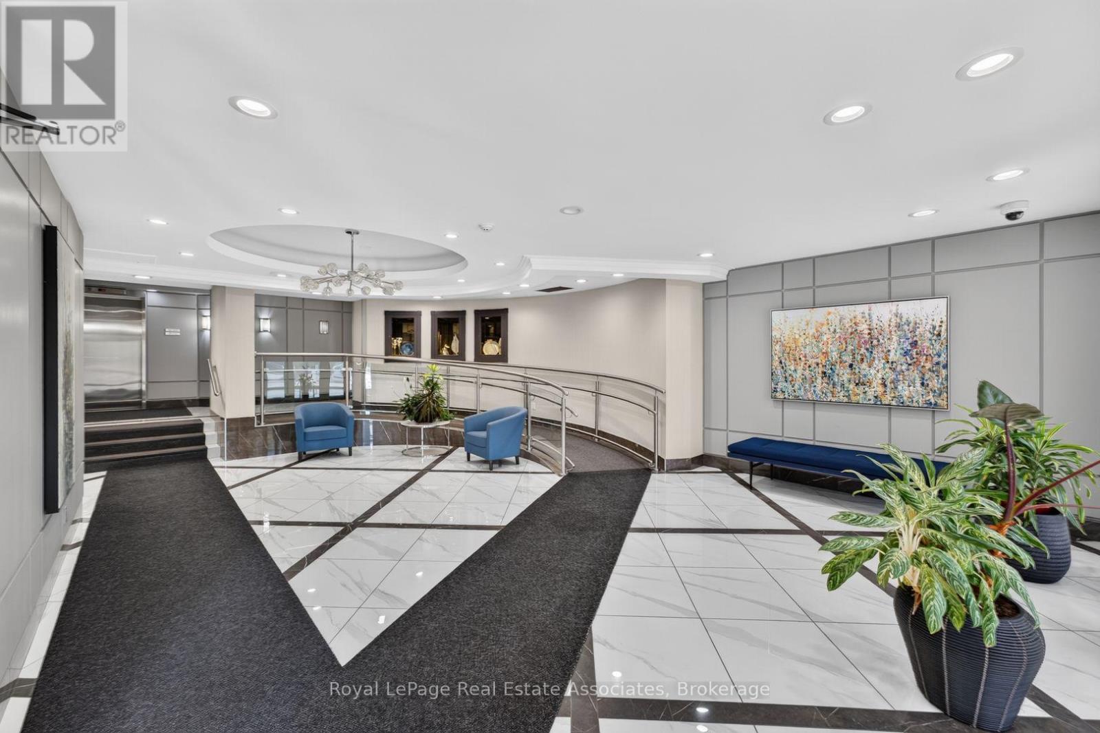 #221 1001 CEDARGLEN GATE - Image 29