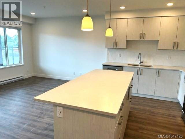 #502 147 Haliburton St - 9