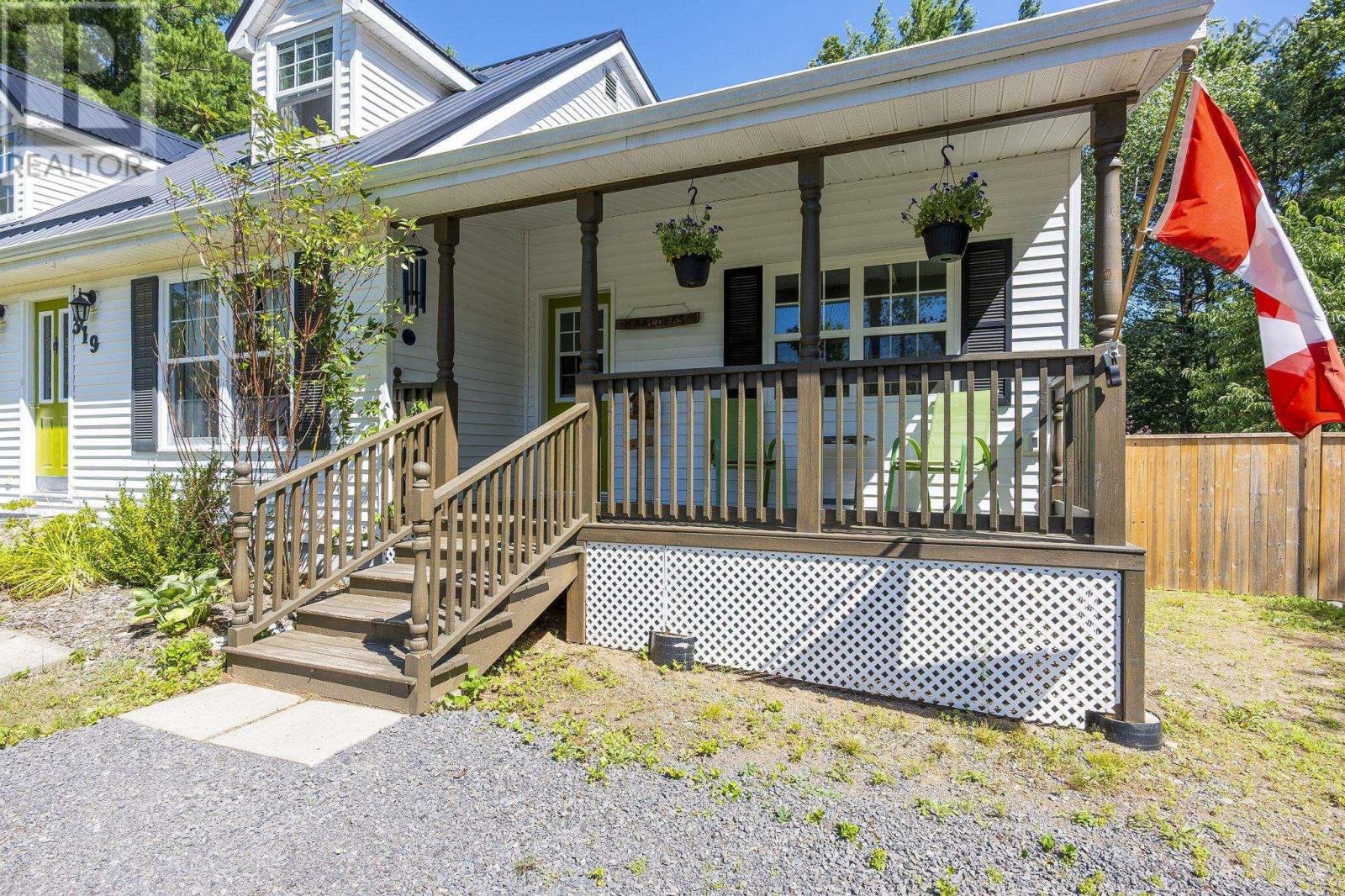 319 Birchcrest Drive - 48