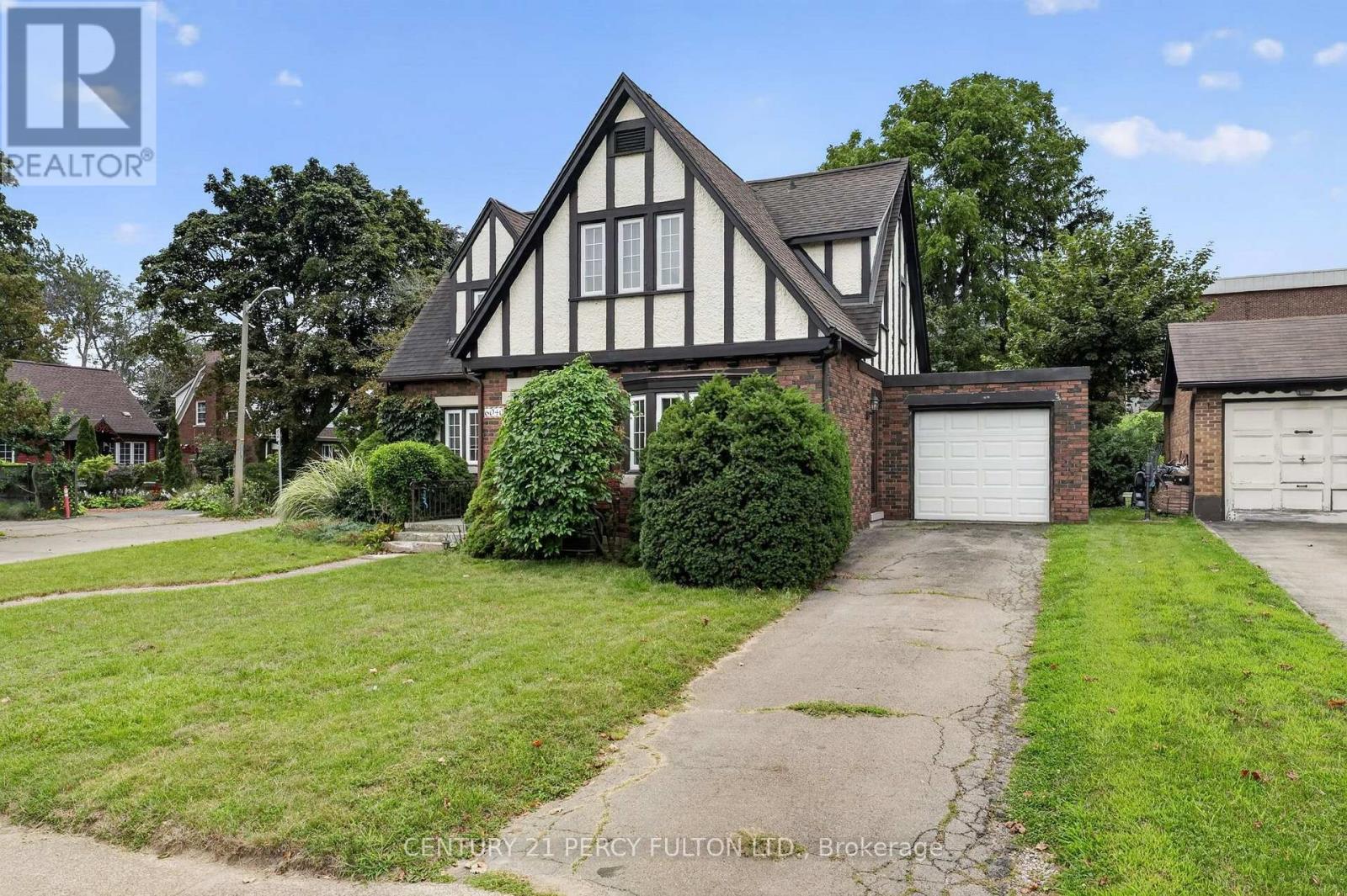 6040 LATSHAW STREET - 2