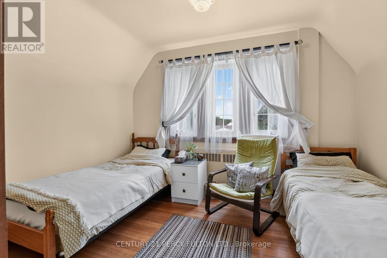 6040 LATSHAW STREET - 23