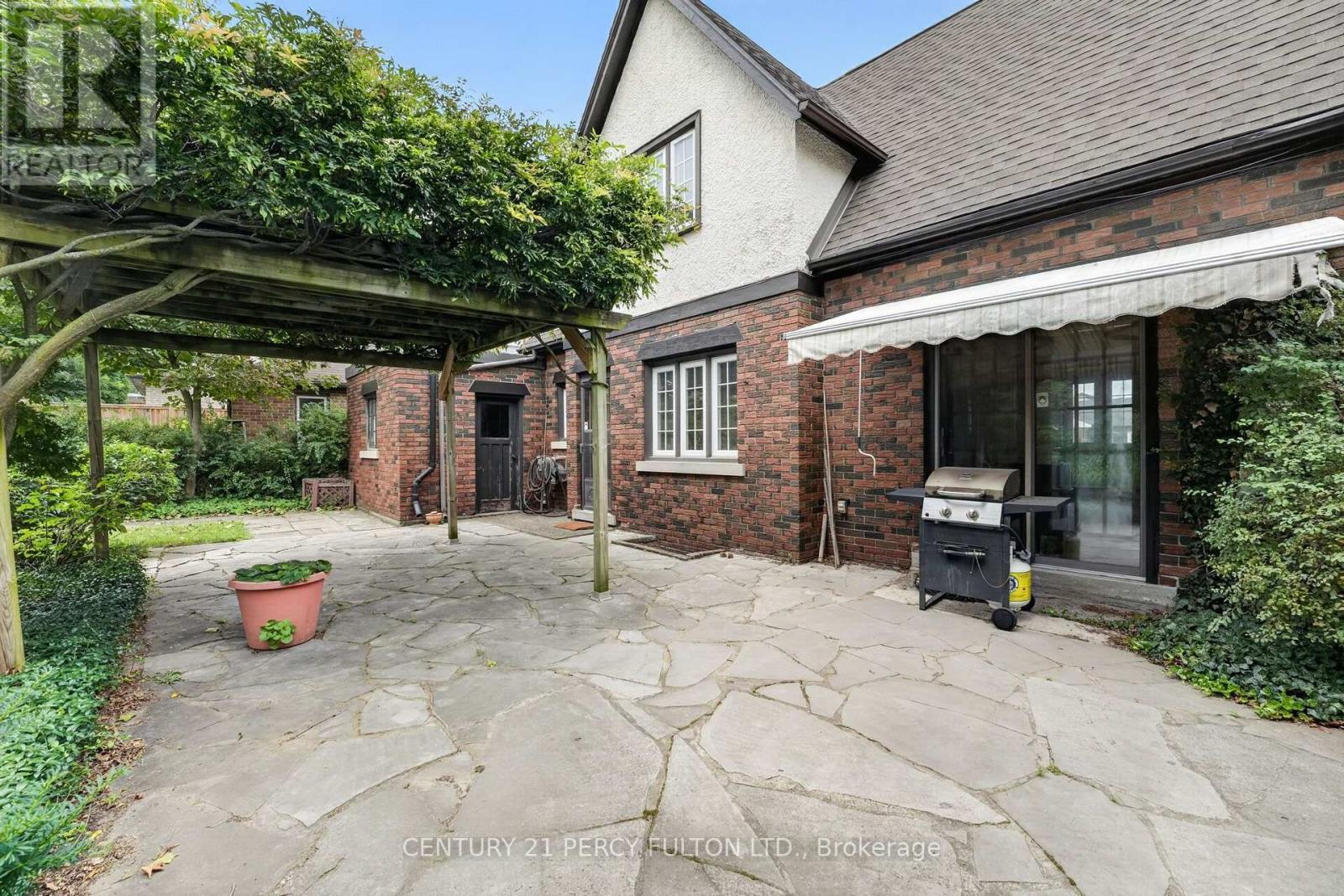 6040 LATSHAW STREET - 27