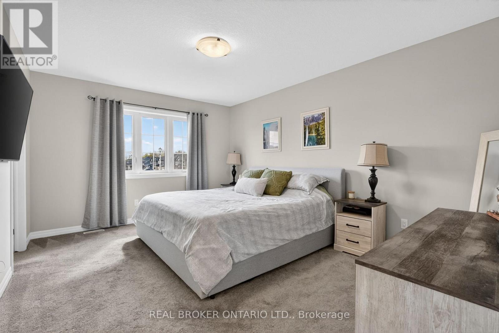 48 CURREN CRESCENT - Image 24
