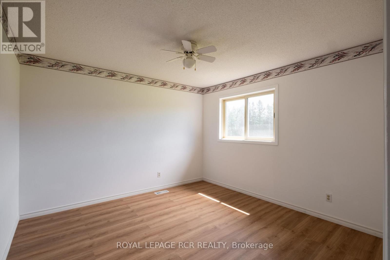 6066 4TH LINE - Image 26
