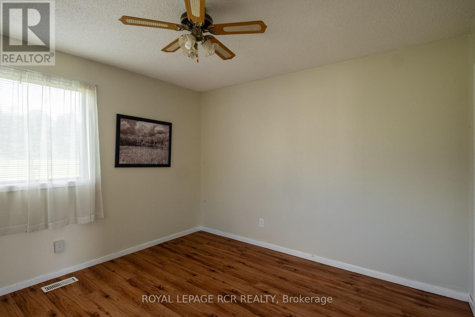 6066 4TH LINE - Image 24
