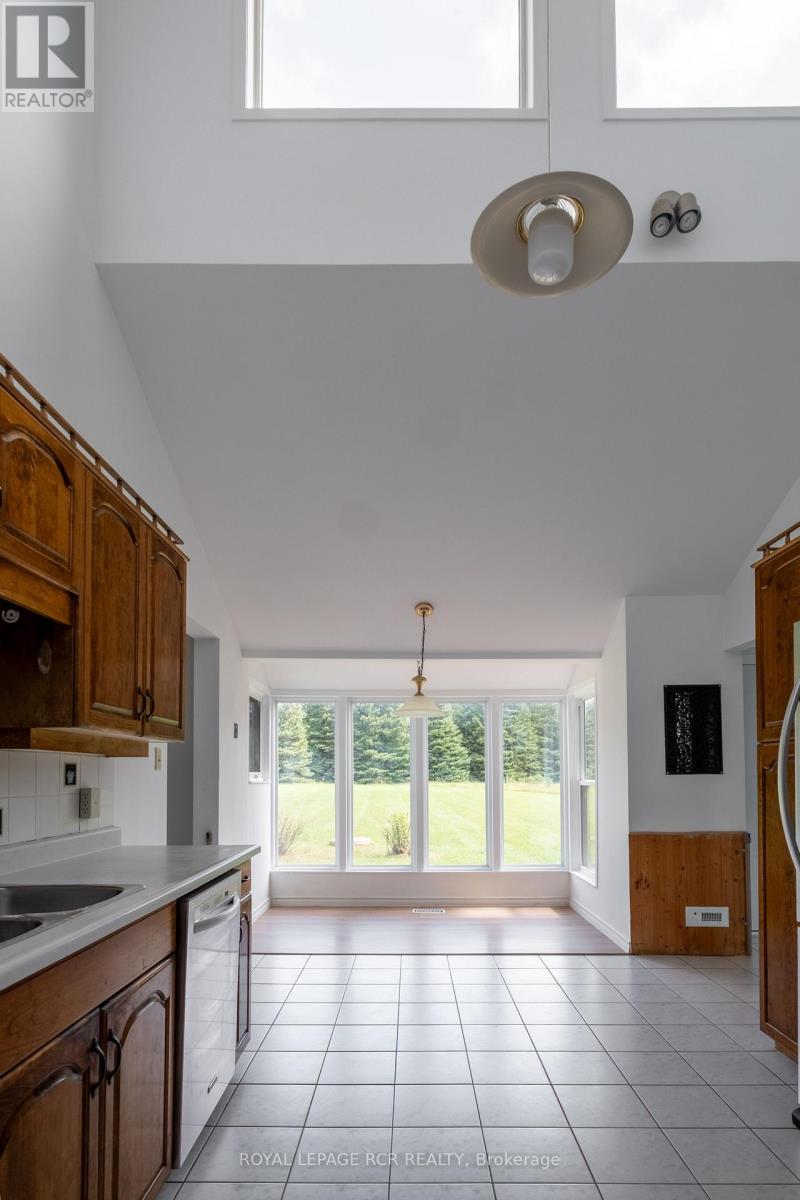 6066 4TH LINE - Image 18