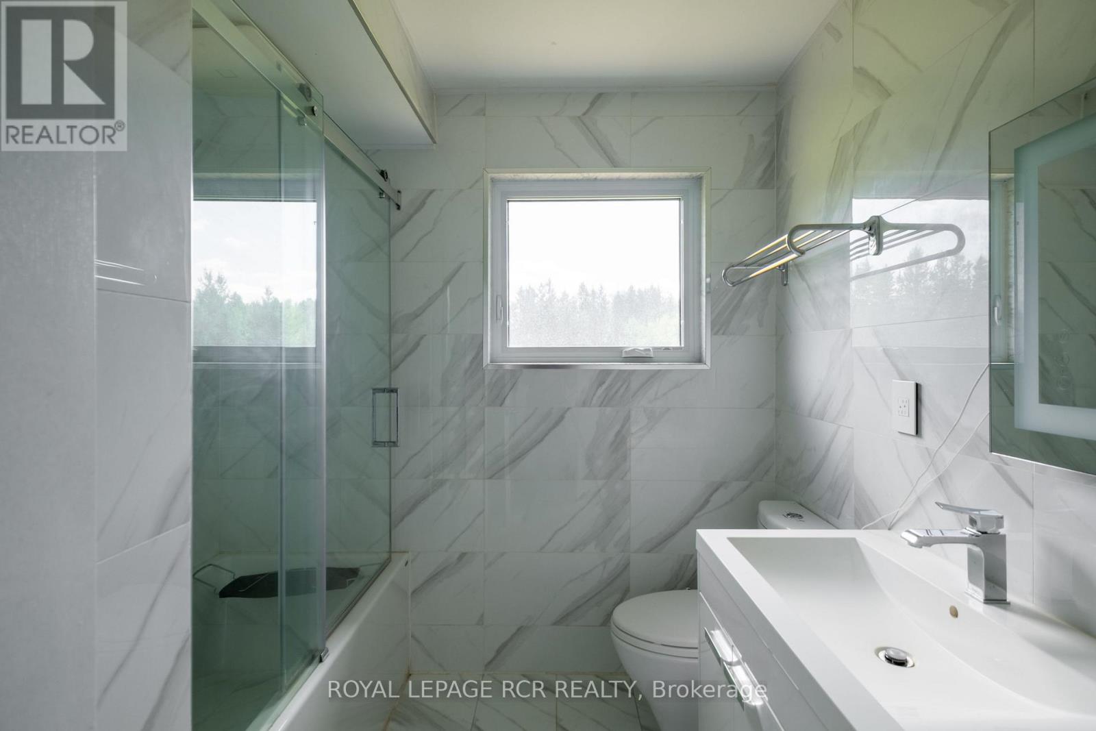 6066 4TH LINE - Image 29