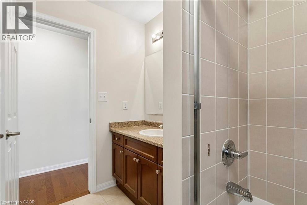 10 KLEMSCOTT Road - 18