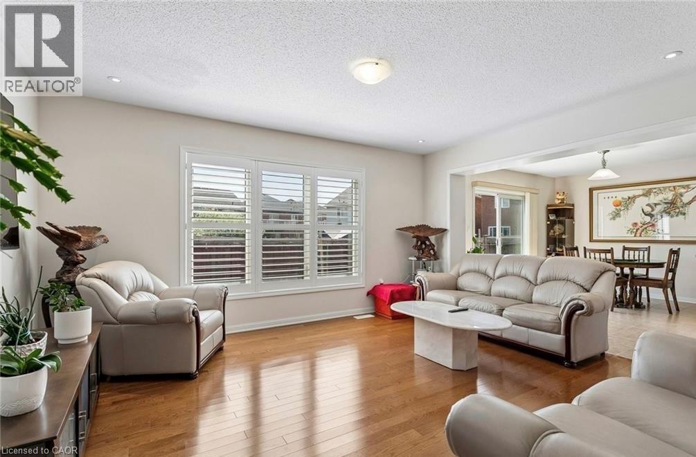 10 KLEMSCOTT Road - 5