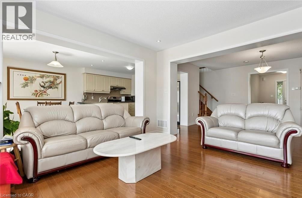 10 KLEMSCOTT Road - 6
