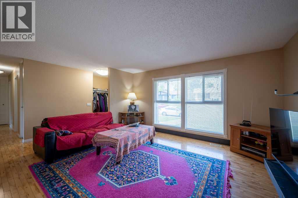 139 Maitland Road NE - 7