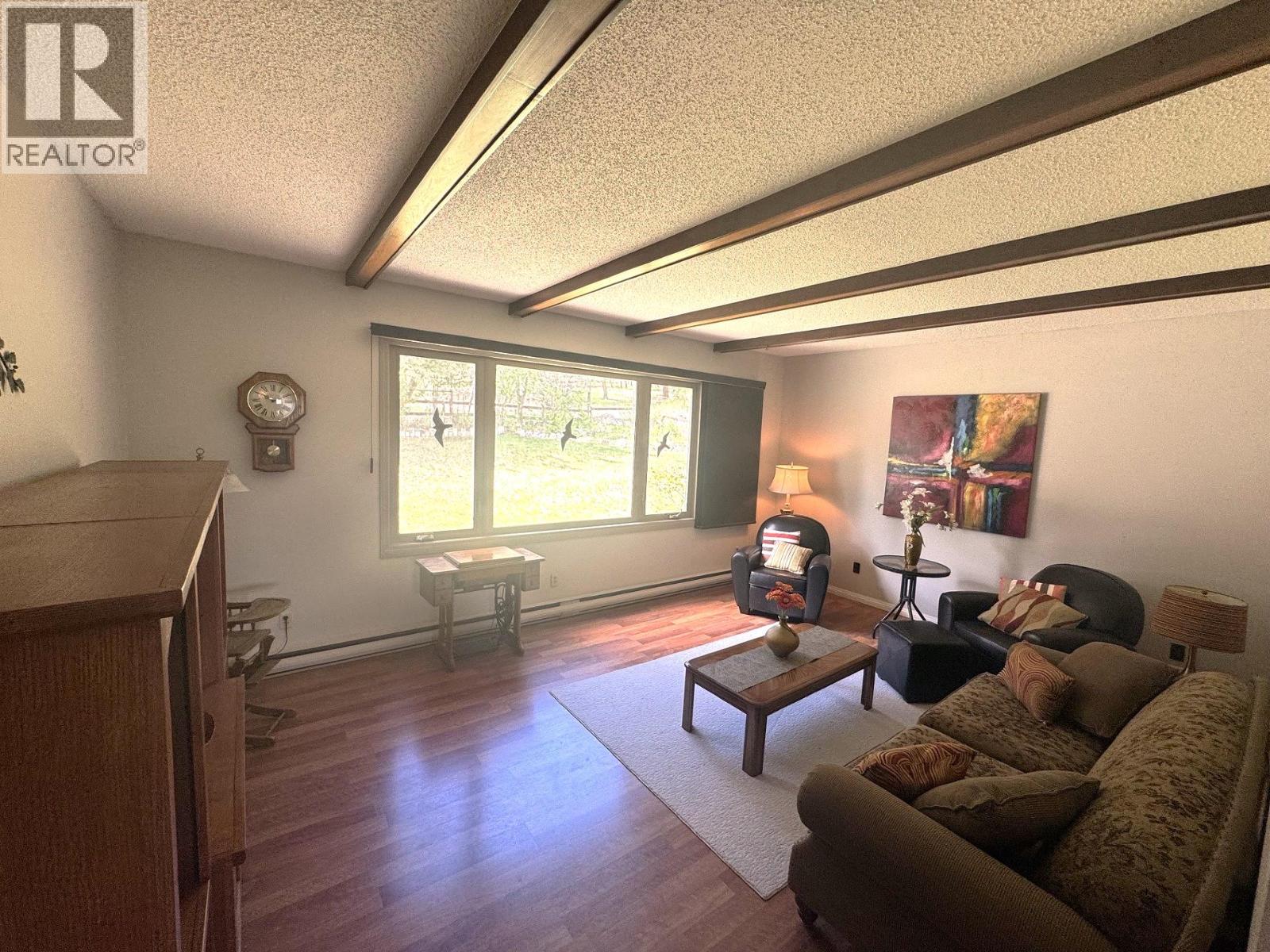 380 Ivy Road - Image 19