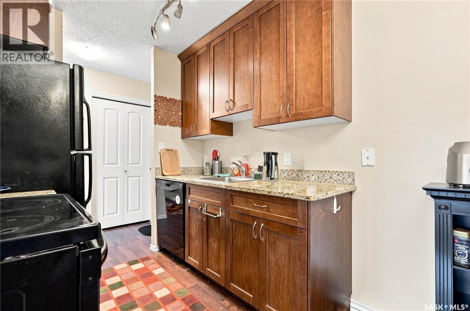 #303 258 Pinehouse PLACE - 10